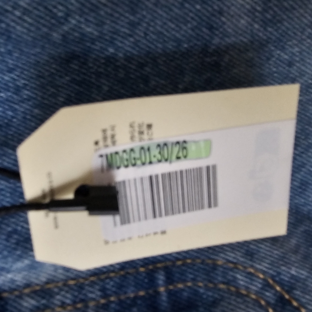 501 Crop Split Craft Straight Jeans - Picture 3 of 9